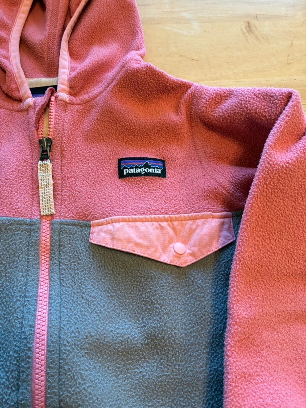 Patagonia Girls Micro D Fleece Jacket Pink, 5T - Picture 2 of 10